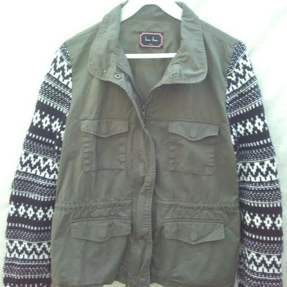 Love Tree Jackets & Blazers - Love Tree Jacket Sz L